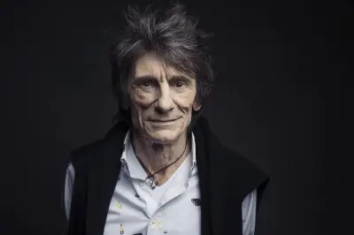 Ronnie Wood, dos Rolling Stones, fará show único no Brasil em turnê solo