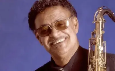 Saxofonista do tema da Pantera Cor de Rosa morre aos 94 anos