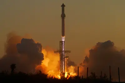 SpaceX cai abaixo do preço do IPO; ações fecham a US$ 131,11