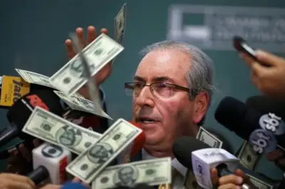 STF: Flávio Dino bloqueia R$ 6 milhões de Eduardo Cunha por suspeita de orçamento secreto