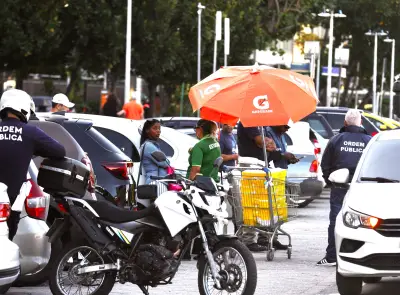 Tolerância Zero: prefeitura do Rio inicia ordenamento na orla da Zona Sul