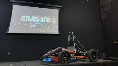 UFU apresenta primeiro carro elétrico desenvolvido por estudantes