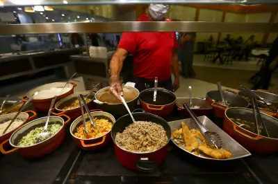 Vale-refeição nunca durou tão pouco: menos de 15 dias, aponta pesquisa
