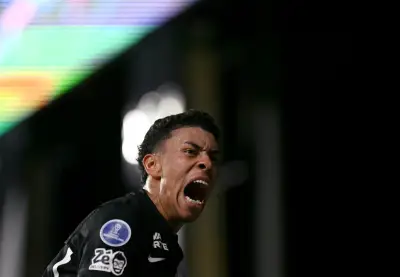 Vasco tem quatro colombianos como trunfo contra Independiente Medellín na Sul-Americana