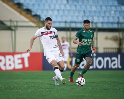 William Alves desfalca Santa Cruz contra Botafogo-PB na Série C