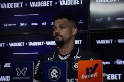 Zé Ivaldo é apresentado no Remo e destaca conversa que motivou virada