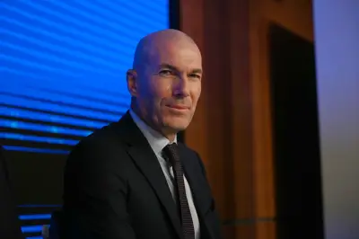 Zidane assume França e promete combate ao racismo
