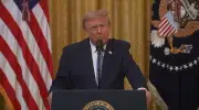 Acesso antecipado a posts de Trump divide Wall Street e gera alerta legal