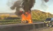 Acidente na Via Dutra em Itatiaia deixa ferido e provoca princípio de incêndio