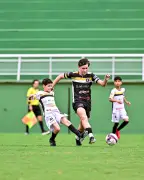 Acreano Sub-13 tem 45 gols na 4ª rodada e Furacão A aplica 10 a 0