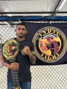 Adenilson Freire conquista cinturão do 300 Combat em Porto Velho