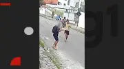 Adolescente confundido com assaltante é baleado por PM à paisana em JP