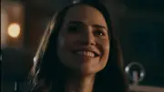 Adriana conquista novo emprego e amor em 'Quem ama cuida'