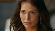 Adriana sofre humilhação ao procurar emprego em Quem Ama Cuida