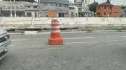 Afundamento interdita faixas da Avenida do Estado no Centro de SP