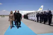 Aliados da Ucrânia em Paris para pressionar Rússia por paz