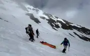 Alpinista sobrevive a queda de 460 metros no Monte Shasta