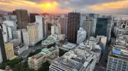 Aluguel por temporada no Rio: R$ 12 bi em 2025 e impacto nos preços