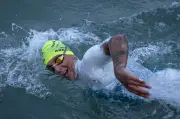 Ana Marcela Cunha quebra recorde sul-americano no Canal da Mancha