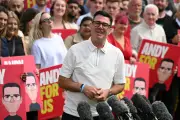 Andy Burnham assume liderança trabalhista e será premiê do Reino Unido