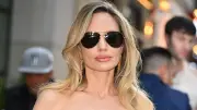 Angelina Jolie busca cura emocional após filhos rejeitarem sobrenome Pitt