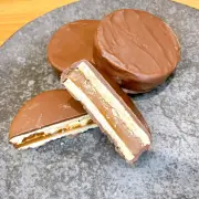 Aprenda a preparar o alfajor da doceria Zucker