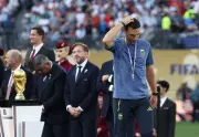Argentina vice-campeã: Scaloni chora e futuro de Messi é incerto