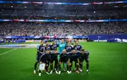 Argentina vira sobre Inglaterra com golaços de Lautaro e Enzo