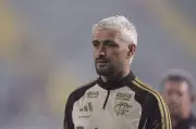 Arrascaeta volta ao Flamengo após 97 dias e ganha ritmo para Libertadores