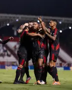Atlético-GO enfrenta Athletic-MG sem Gustavo Coutinho; Léo Jacó é favorito