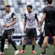 Atlético-MG negocia três jovens da base sem receber compensação financeira