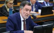 Avanam discussões entre PT e PSB sobre aliança em Minas Gerais