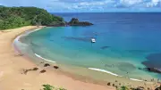 Baía do Sancho fica em 33º entre as melhores praias do mundo
