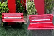 Banco Vermelho contra violência à mulher é instalado em quadra de escola de samba em Santos