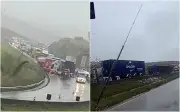 Batida entre três caminhões e carreta interdita Fernão Dias em MG