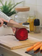 Benefícios do suco de cenoura e beterraba: para que serve e por que beber