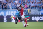 Bernabei, Paulinho e Pezzolano lideram cartões no Inter em 2026