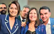 Bia Kicis defende candidatura de Michelle Bolsonaro: 'Vaga é dela'