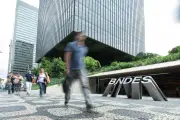 BNDES libera R$ 100 milhões para farmacêutica Teuto em Goiás