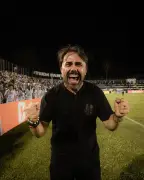 Boschilia brilha com dois gols e Operário-PR vence Novorizontino na Série B