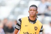 Botafogo recusa proposta de R$ 160 milhões do Palmeiras por Danilo