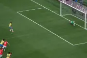 Bruno Guimarães perde pênalti na Copa; só havia batido três na carreira