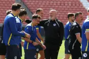 Bósnia tem técnico ex-jogador e jogador de pôquer na Copa 2026