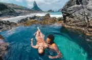 Buraco do Galego reabre após 8 meses em Fernando de Noronha