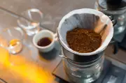 Café coado pelo mundo: diferenças na medida e preparo revelam culturas
