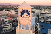 Califórnia e 11 estados processam fusão Paramount-Warner