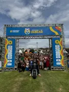 Caminhada do Amicão reúne 700 cães em Resende com desfile temático