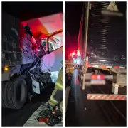 Caminhoneiro fica ferido em acidente na BR-135 em Montes Claros