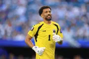 Camisa de Vozinha bate recorde em leilão: R$ 65,5 mil