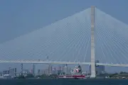 Canadá cancela inauguração de ponte com EUA após tarifa de Trump